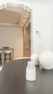1 SALON 13