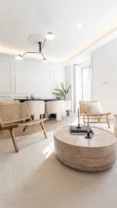 1 SALON 16