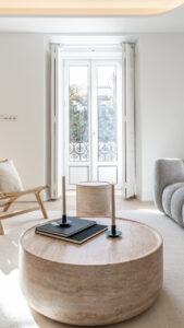1 SALON 7