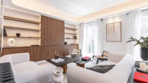 1 SALON 7