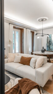 1 SALON 9