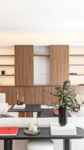 1 SALON 9
